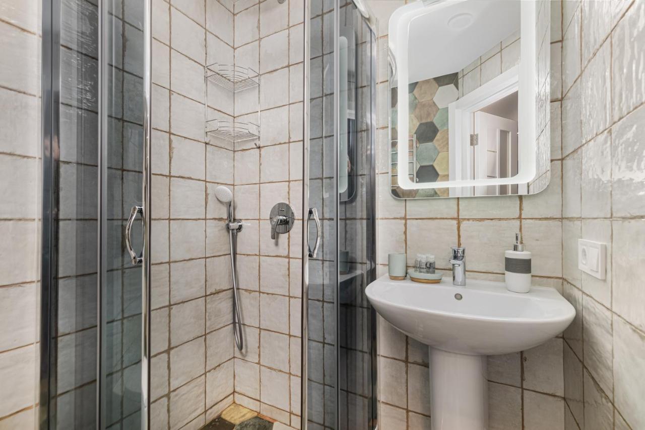 Suites On Chaikovskogo 敖德萨 外观 照片