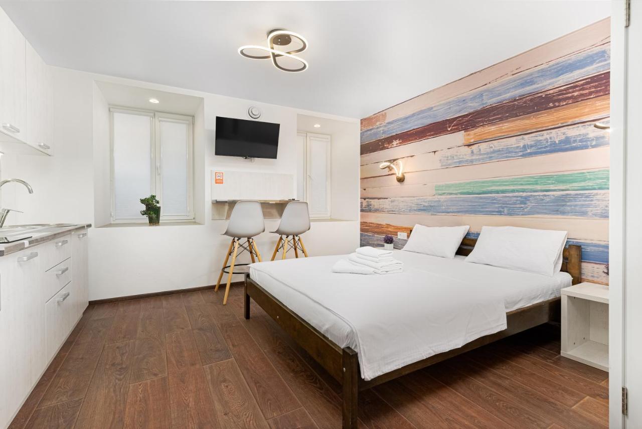 Suites On Chaikovskogo 敖德萨 外观 照片
